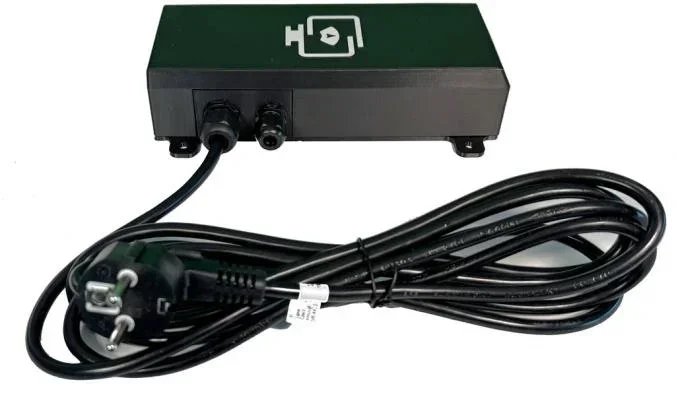 Photograph from the datasheet of an enclosed Neutron NS version with a power cable.